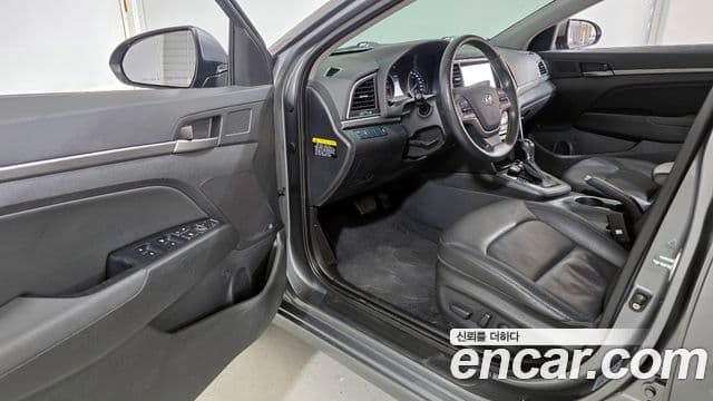 Hyundai Avante AD Premium, 2016 11