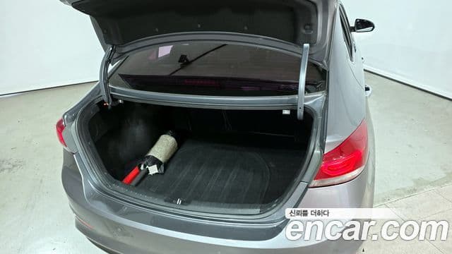 Hyundai Avante AD Premium, 2016 20