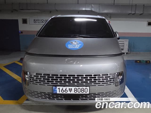 Hyundai Staria Modern, 2025 2