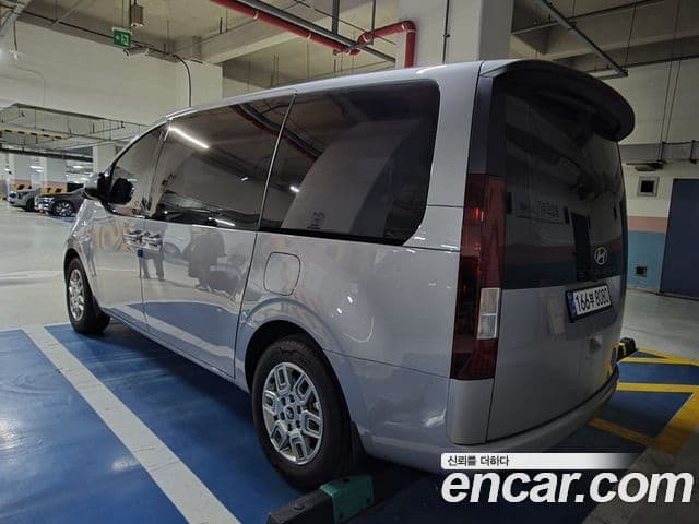 Hyundai Staria Modern, 2025 все фото