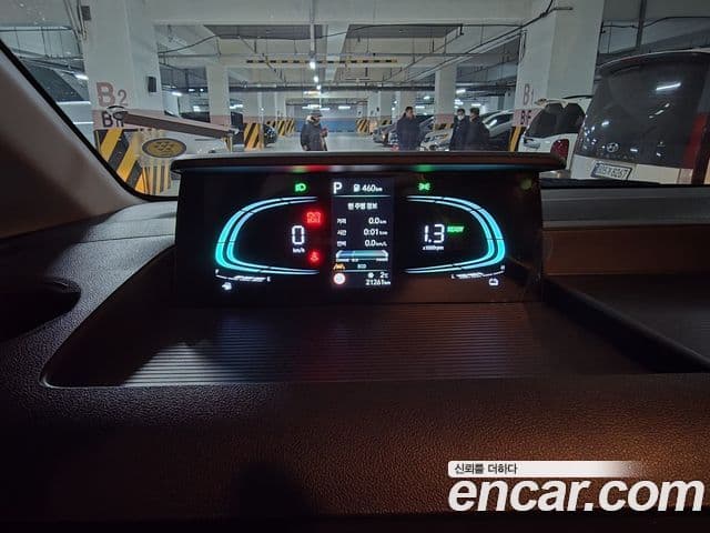 Hyundai Staria Modern, 2025 7