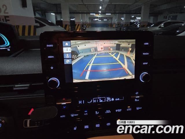 Hyundai Staria Modern, 2025 10