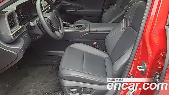 Toyota 크라운 кроссовер 2.4 4WD Dual Boost гибрид, 2023 9