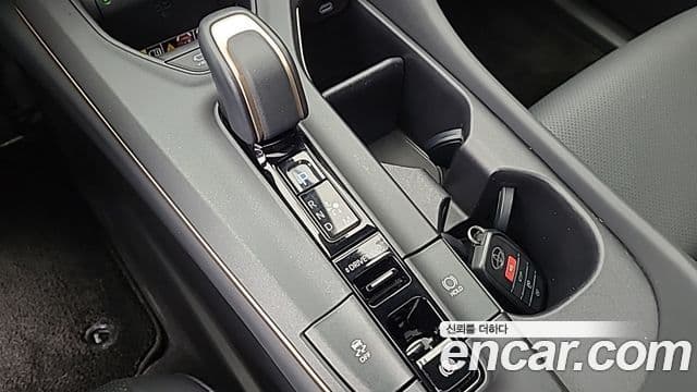 Toyota 크라운 кроссовер 2.4 4WD Dual Boost гибрид, 2023 11