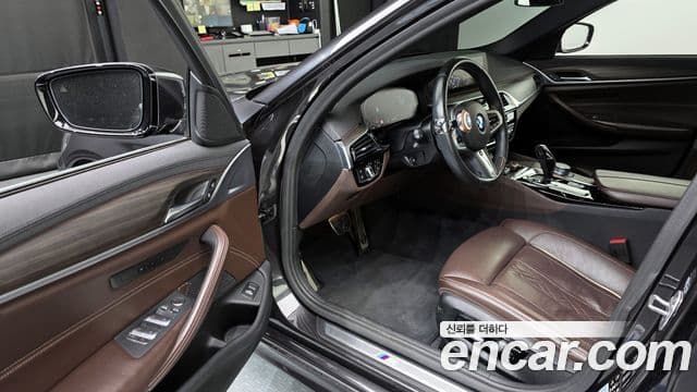 BMW 5시리즈 (G30) 520d xDrive M Sport Plus, 2020 10