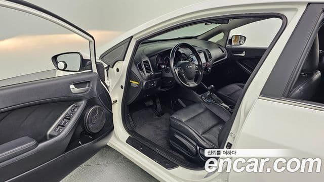 Kia K3 Trendy, 2014 11