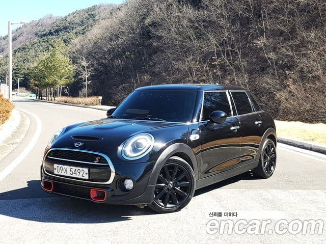 Mini Cooper S 3세대, 2019 2