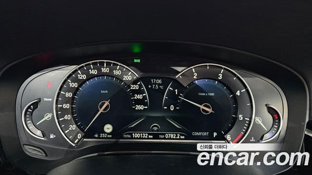 BMW 5시리즈 (G30) 520d Luxury Special Edition, 2018 8