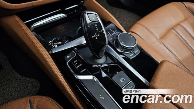BMW 5시리즈 (G30) 520d Luxury Special Edition, 2018 9