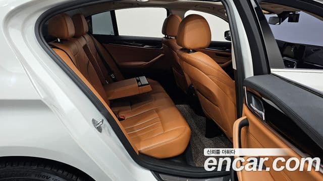 BMW 5시리즈 (G30) 520d Luxury Special Edition, 2018 12