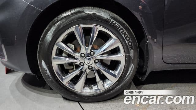Kia The / новый New Carnival Prestige, 2019 все фото