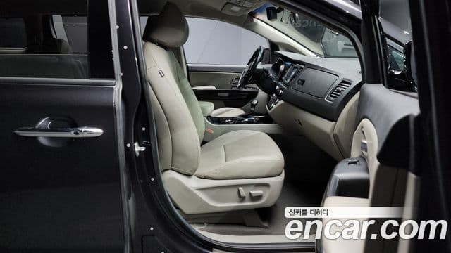 Kia The / новый New Carnival Prestige, 2019 11