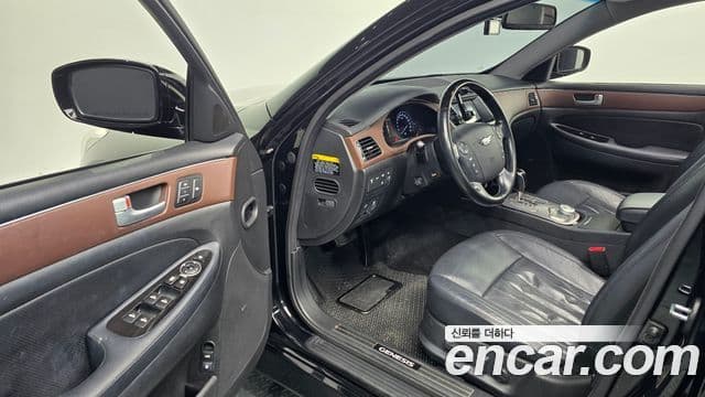 Hyundai Genesis Special, 2013 10