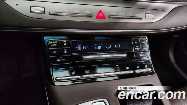 Hyundai The / новый New Grandeur IG гибрид Exclusive, 2021 17