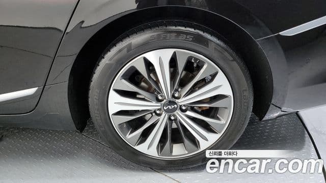 Kia K8 Signature, 2022 все фото