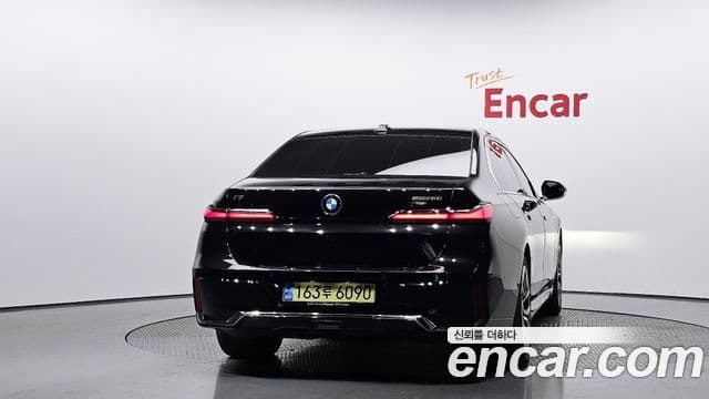 BMW i7 (G70) eDrive 50 M Sport, 2024 4