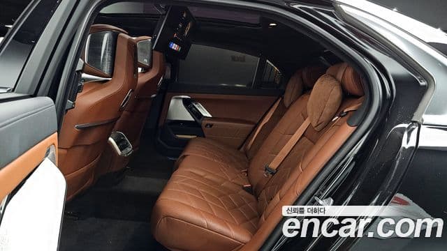 BMW i7 (G70) eDrive 50 M Sport, 2024 12