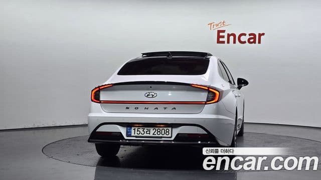 Hyundai Sonata гибрид (DN8) Family, 2021 4