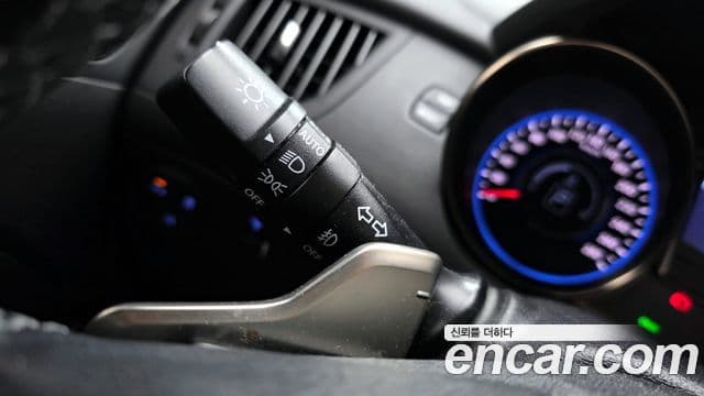 Hyundai The / новый New Genesis купе 3.8 экспортная версия, 2015 17