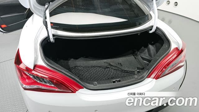 Hyundai The / новый New Genesis купе 3.8 экспортная версия, 2015 20