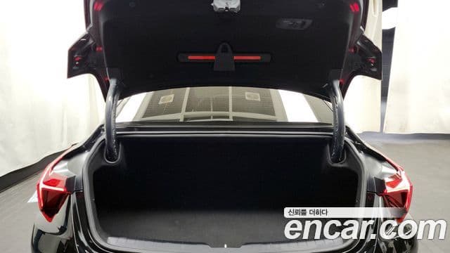 Kia K8 Prestige(арендный автомобиль), 2022 20