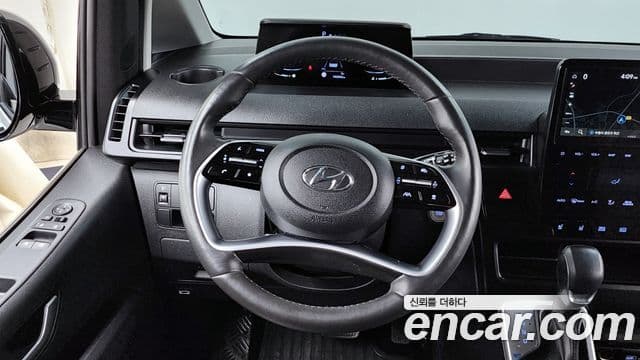 Hyundai Staria Modern, 2023 13