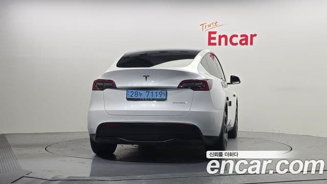 Tesla модель Y Long Range AWD, 2021 4
