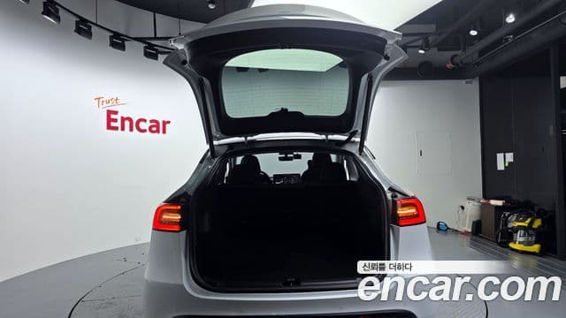 Tesla модель Y Long Range AWD, 2021 20