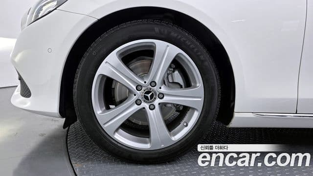 Mercedes-Benz E-класс W213 Avantgarde, 2018 все фото