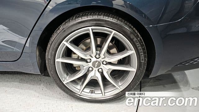 Genesis The / новый New G70, 2022 все фото