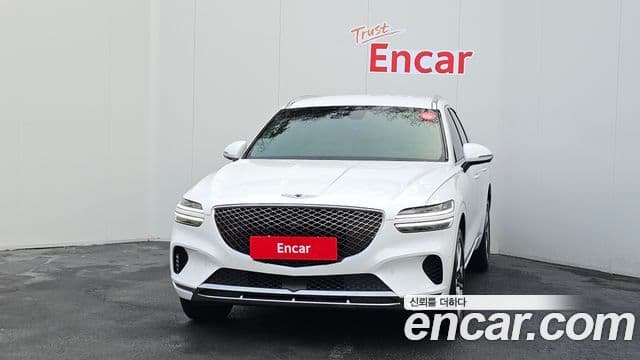 Genesis GV70, 2021 3