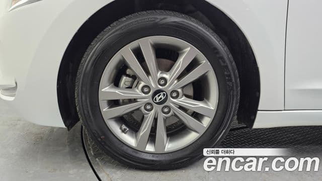 Hyundai Avante AD Special, 2017 все фото