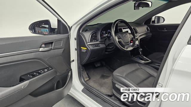 Hyundai Avante AD Special, 2017 10