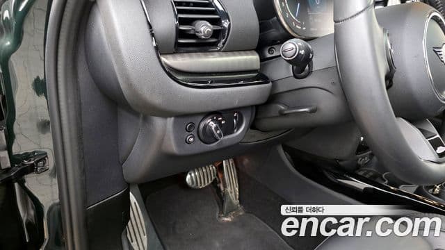 Mini Cooper S 클럽맨 2세대, 2023 17