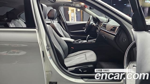 BMW 3시리즈 (F30), 2018 10