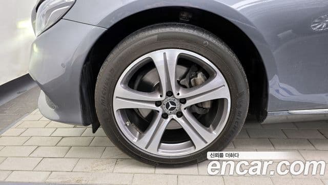 Mercedes-Benz E-класс W213 Avantgarde, 2019 все фото