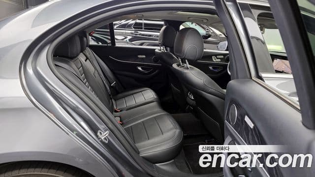 Mercedes-Benz E-класс W213 Avantgarde, 2019 12