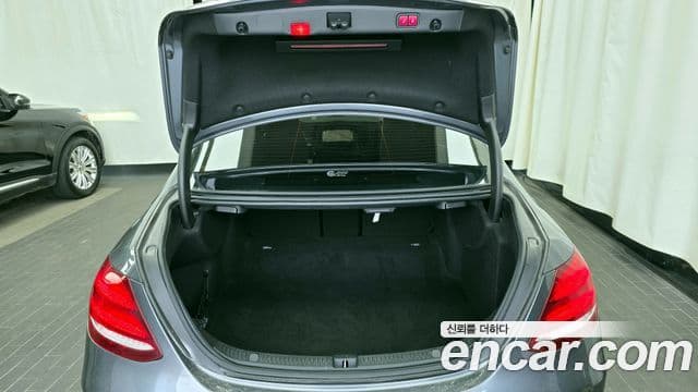 Mercedes-Benz E-класс W213 Avantgarde, 2019 20