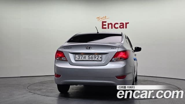 Hyundai Accent(новый кузов / новое поколение) 1.4 VVT Smart, 2016 4