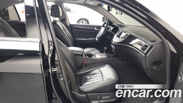 Hyundai Genesis Special, 2013 11