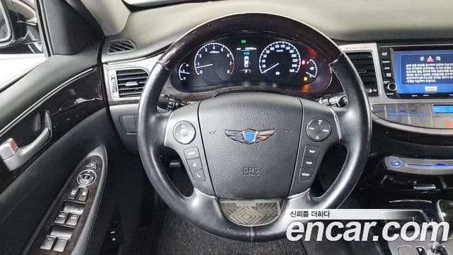 Hyundai Genesis Special, 2013 13