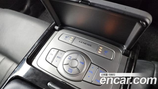 Hyundai Genesis Special, 2013 19