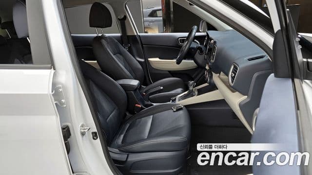 Hyundai Venue 1.6 Modern Plus, 2022 10