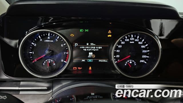 Kia Carnival 4세대 Prestige, 2021 8