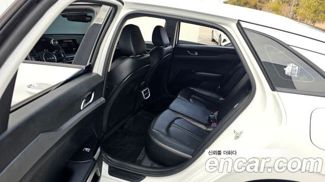 Kia K5 3세대 Trendy, 2023 12