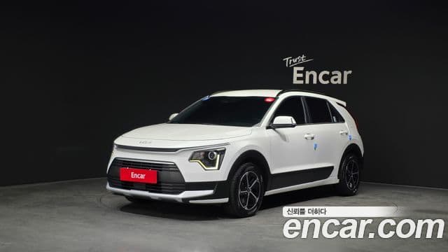 Kia D All New Niro Trendy, 2022 1