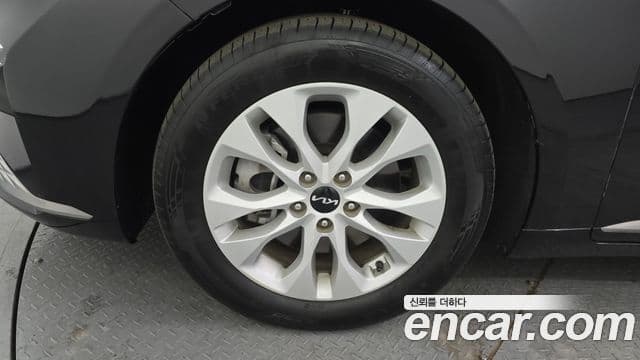 Kia K8 Trendy(арендный автомобиль), 2023 все фото