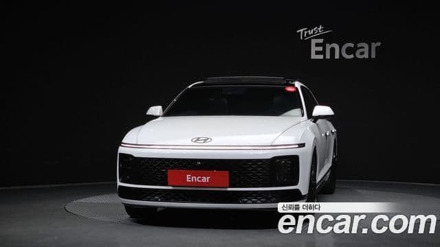 Hyundai Grandeur (GN7) Calligraphy, 2023 3