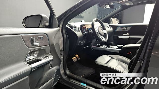 Mercedes-Benz EQA H243 AMG Line, 2023 12