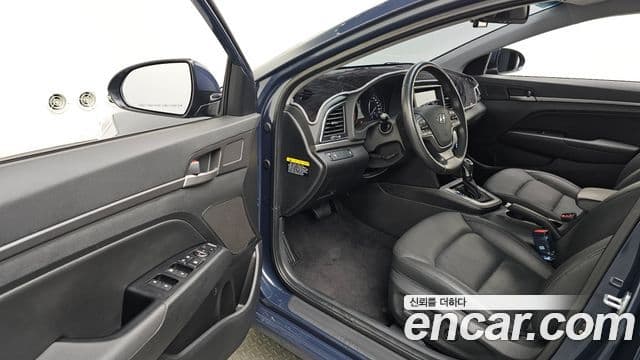 Hyundai Avante AD Special, 2016 10